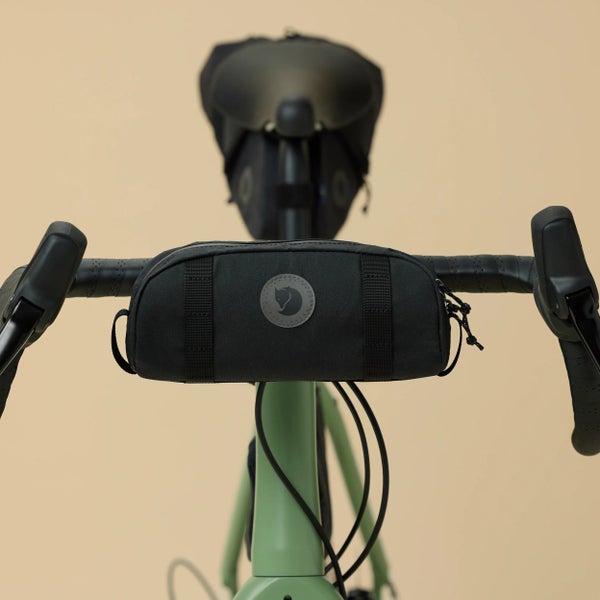 Fj&auml;llr&auml;ven Hoja Handlebar Pocket - Svart 1,5L